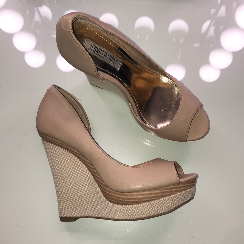 JENNIFER LOPEZ WEDGED HEEL